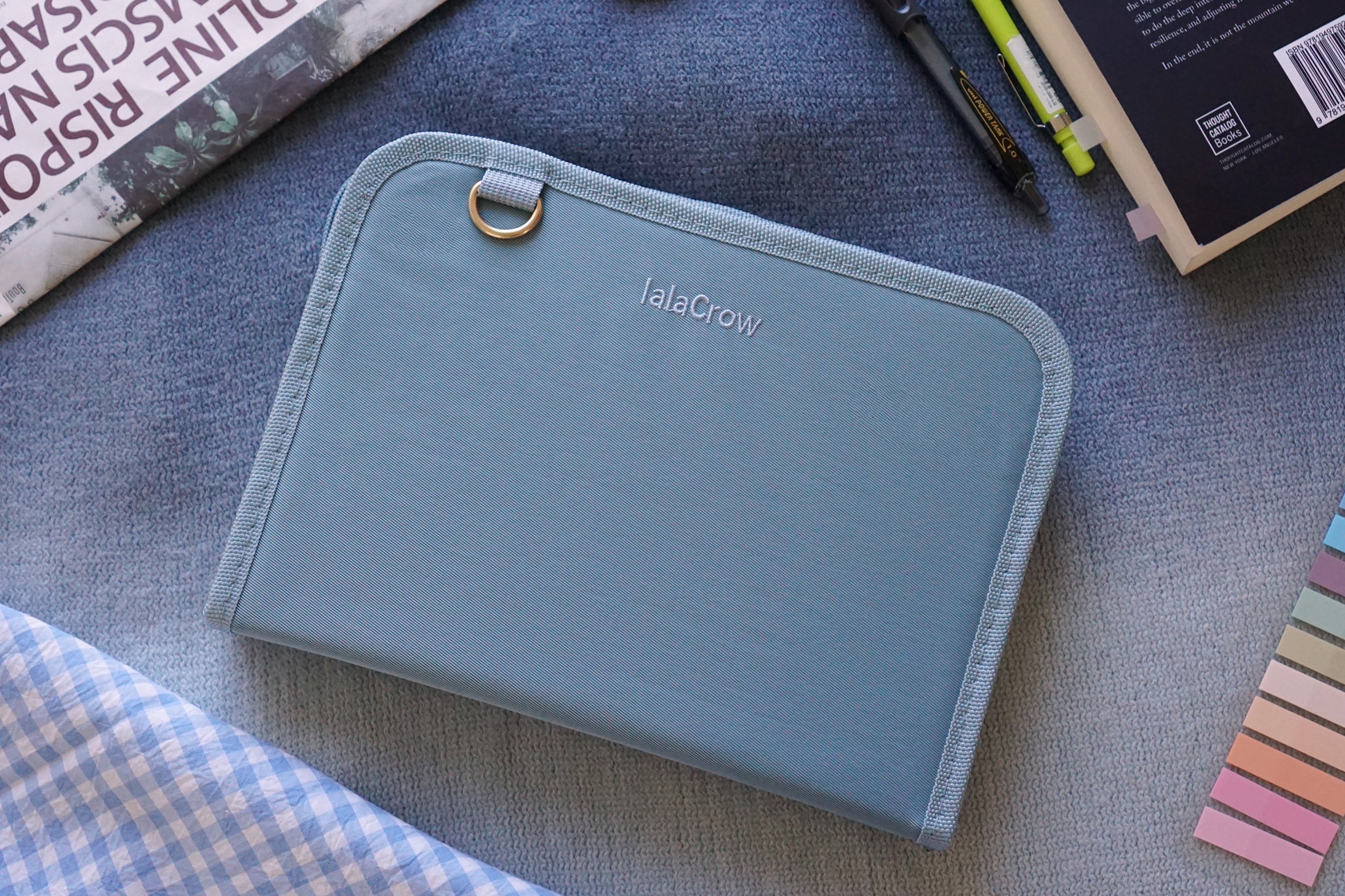 Blue Stationery Pouch, Small Book Pouch, Personalised Pencil Case, Daily Stationery Organizer, Aesthetic Blue Pouch, Bookish Gifts, Custom Name Pouch, Travel Stationery Bag, Small Book Sleeve, Desk Accessories, Blue Zip Pouch.