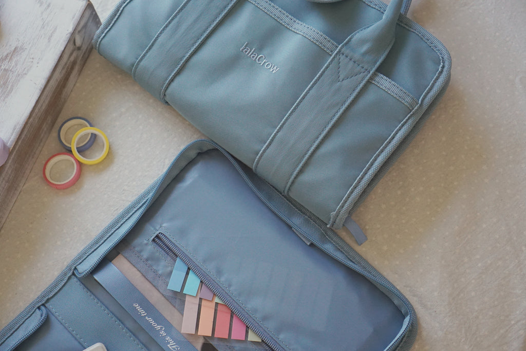 Personalised Blue Reading Bundle, Book Cover Bag, Writing Bag for Book Lovers, Blue Bookish Gifts, Stationery Organizer Pouch, Padded Book Sleeve, Aesthetic Blue Stationery, Reading Accessories 2025, Custom Name Book Bag, Reader Gift Set, School and Offic