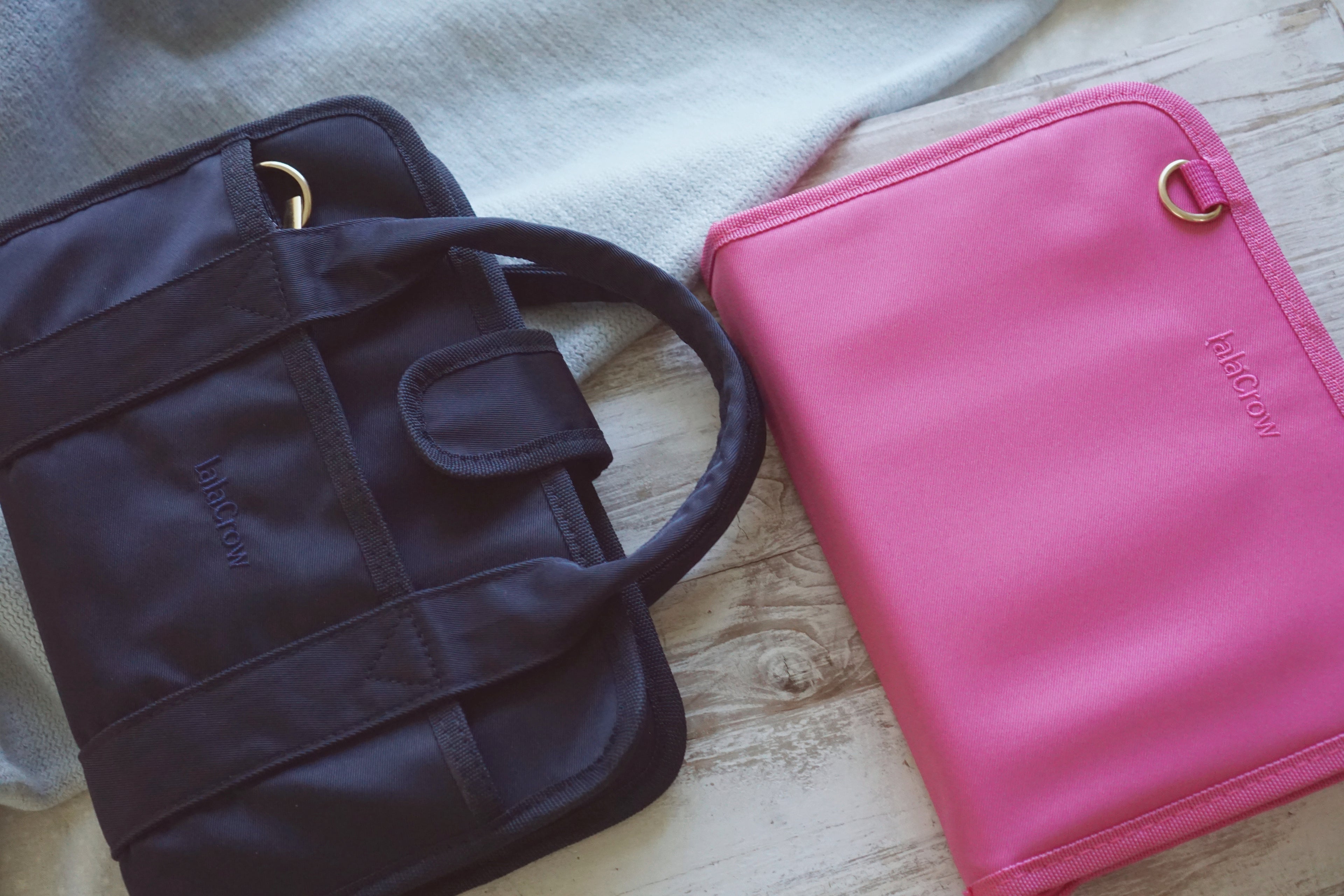 Personalised Reading Bundle, Hot Pink and Navy Blue, Book Cover Bag, Stationery Pouch, Bookish Gifts for Her, Custom Book Sleeve, Navy Blue Book Accessories, Personalised Gifts 2025, Aesthetic Reading Set, Bookish Bundle and Save, Reader Gift Box.