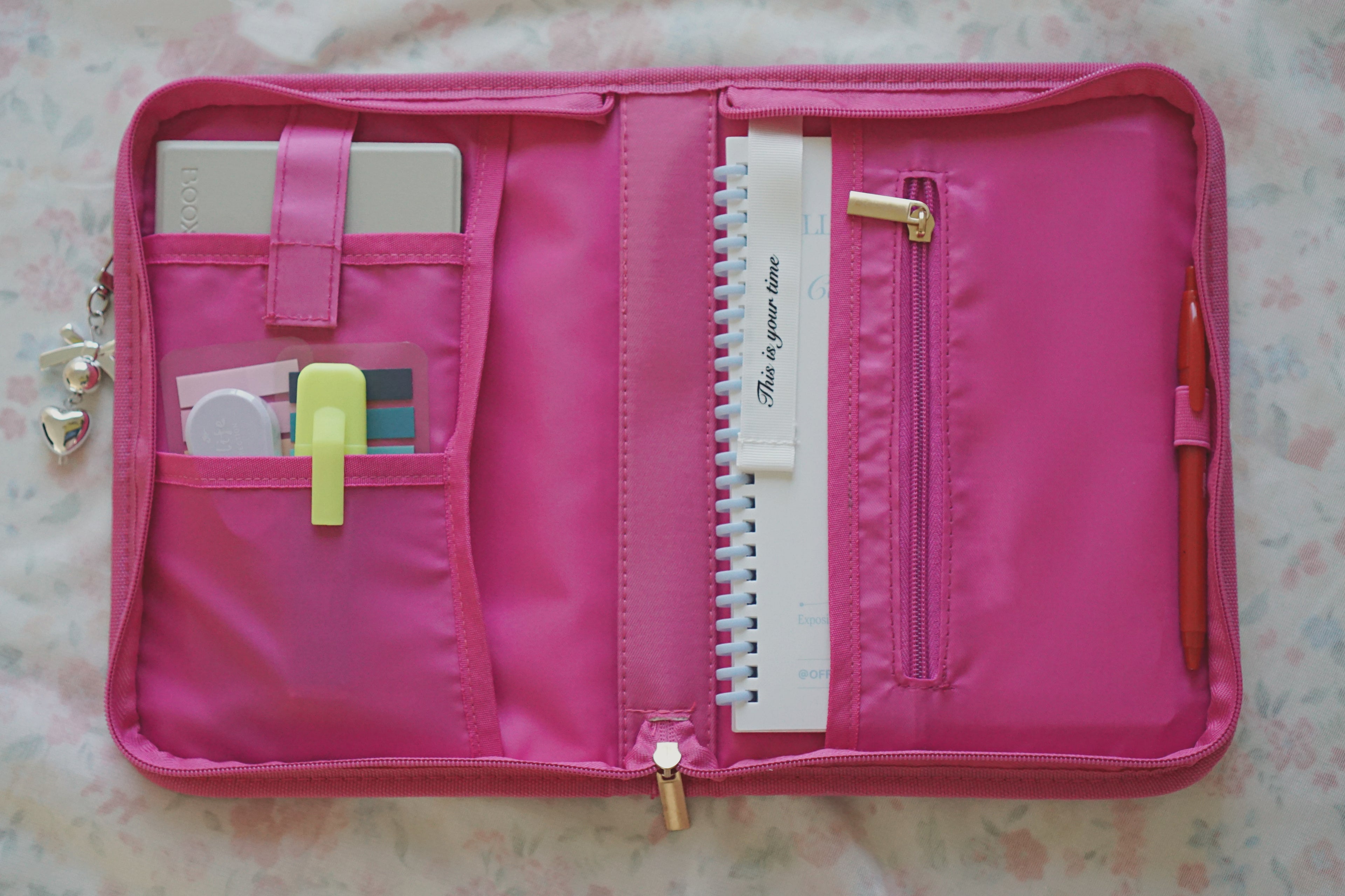 Barbiecore Aesthetic Stationery, Preppy Pencil Case, Water-resistant Book Pouch, Bible Study Pouch, Kindle Pouch with Zipper, Planner Supplies Organizer, Annotation Kit Pouch, Aesthetic School Supplies, Small Book Protector, Portable Makeup and Stationery