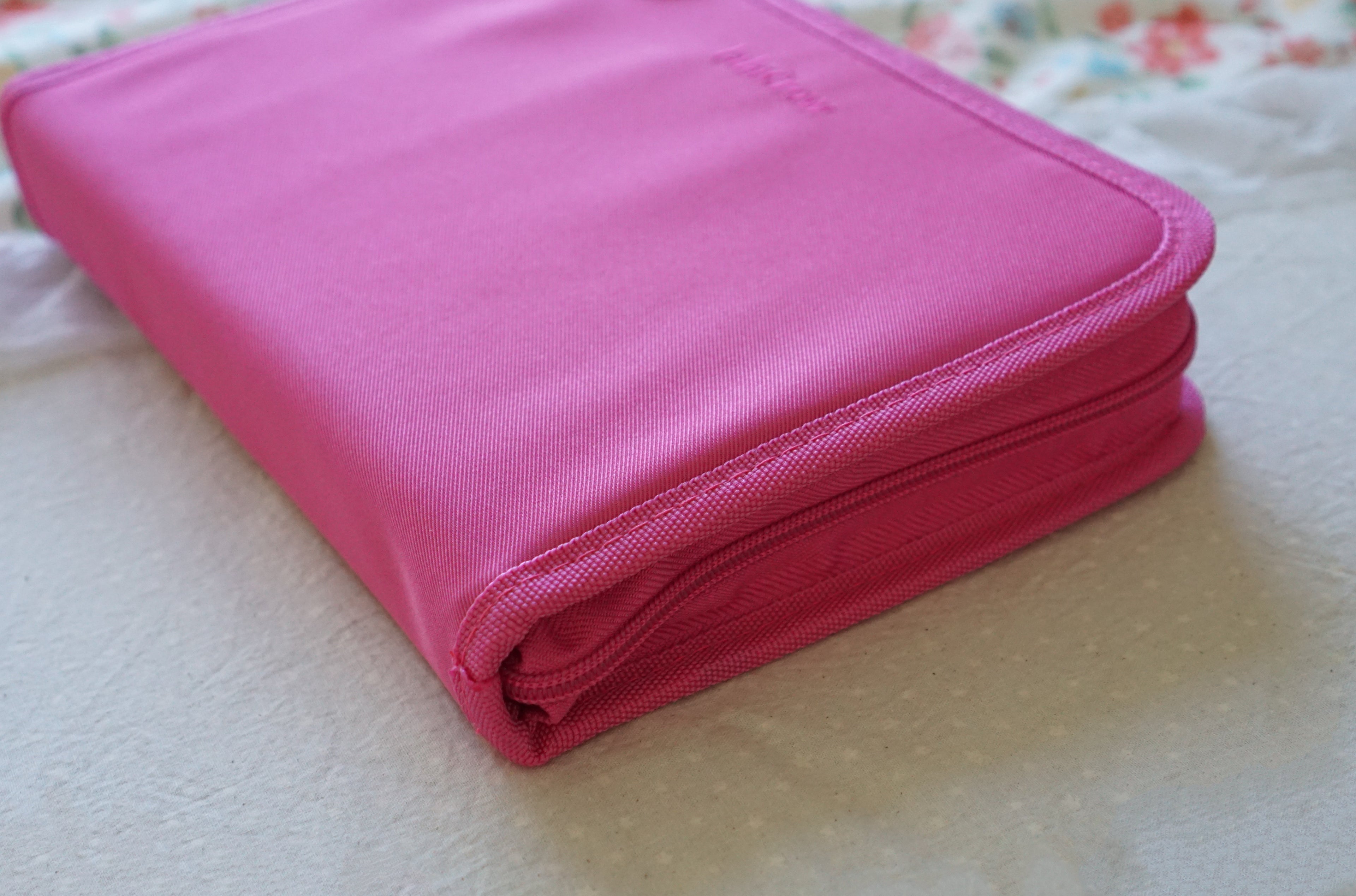 Barbiecore Aesthetic Stationery, Preppy Pencil Case, Water-resistant Book Pouch, Bible Study Pouch, Kindle Pouch with Zipper, Planner Supplies Organizer, Annotation Kit Pouch, Aesthetic School Supplies, Small Book Protector, Portable Makeup and Stationery